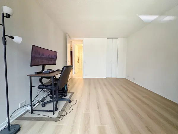 $2,500 | 360 East Randolph Street, Unit 2006, Chicago, IL 60601