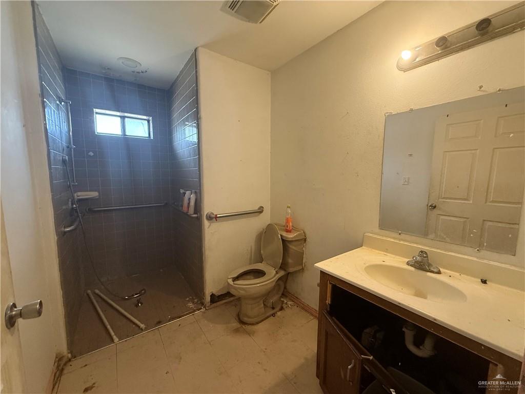 3936 Lopez Street Mission, TX 78572 - Photo 8 of 12