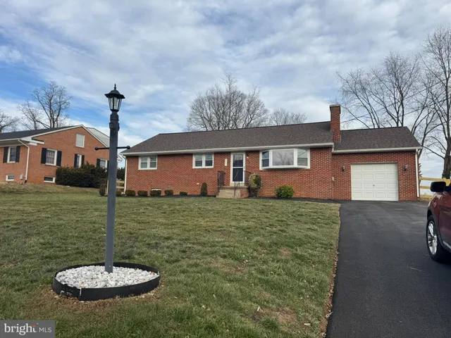 $2,850 | 8787 Hickory Hill, Walkersville, MD 21793