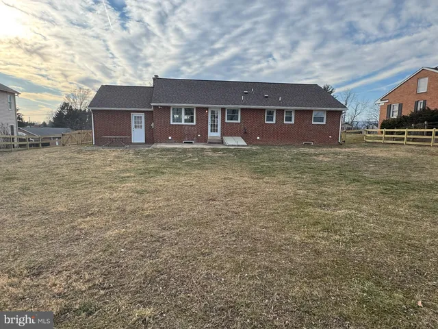 $2,850 | 8787 Hickory Hill, Walkersville, MD 21793