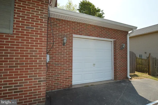 $2,850 | 8787 Hickory Hill, Walkersville, MD 21793