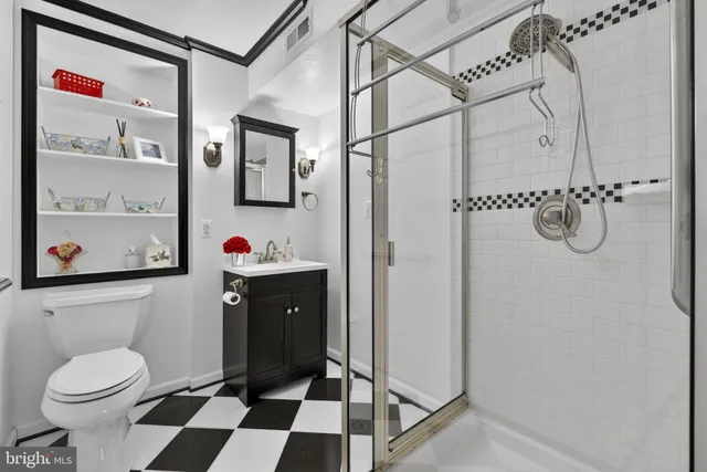 $870,000 | 8372 Tenbrook Drive, Gainesville, VA 20155