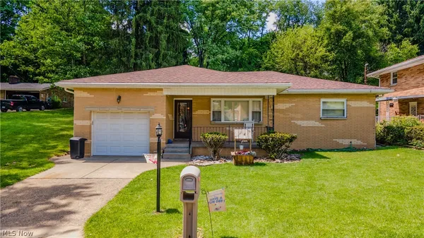 $187,500 | 136 McHendry Street, Weirton, WV 26062