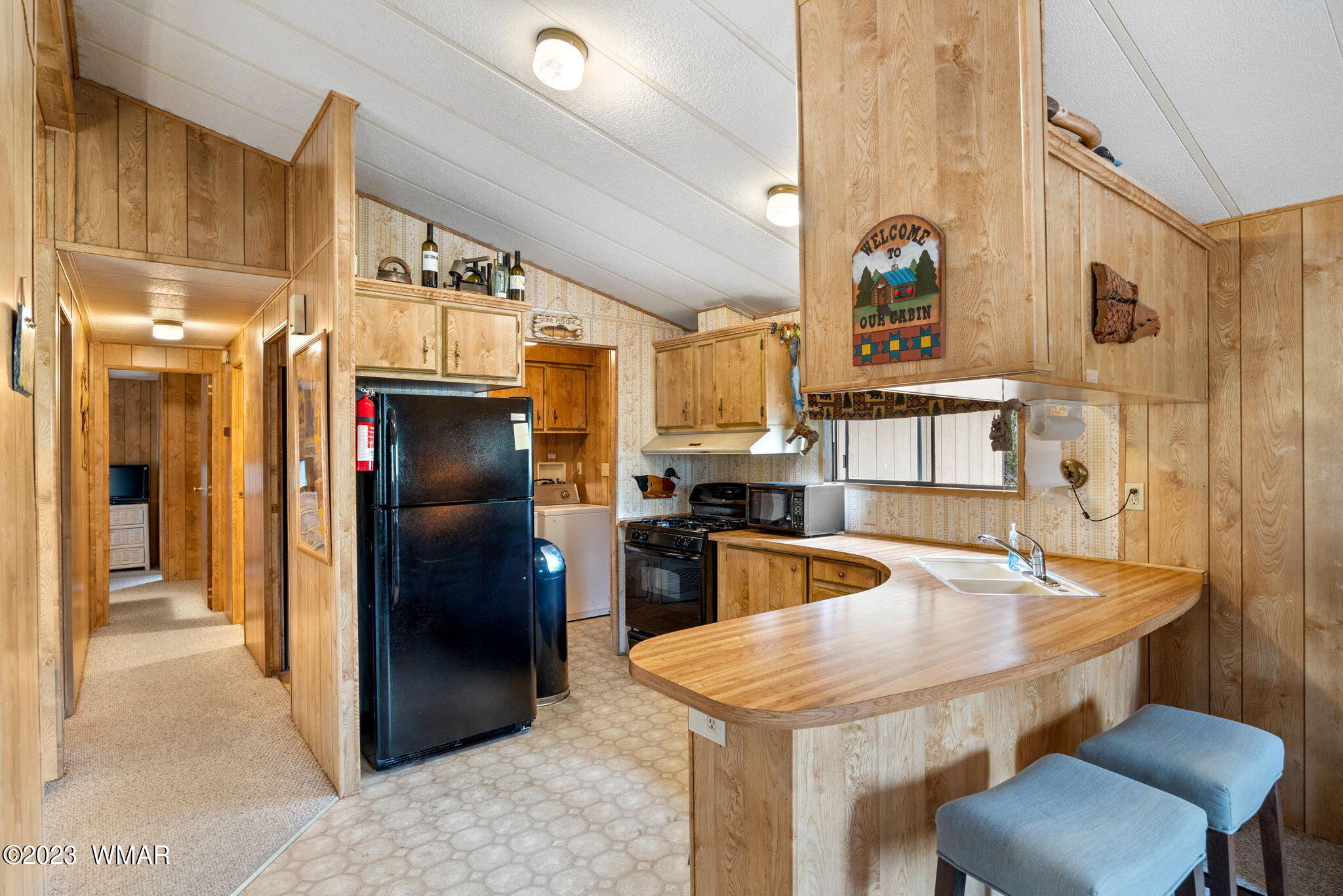 2900 Pine Rim Road Overgaard, AZ 85933 - Photo 9 of 26