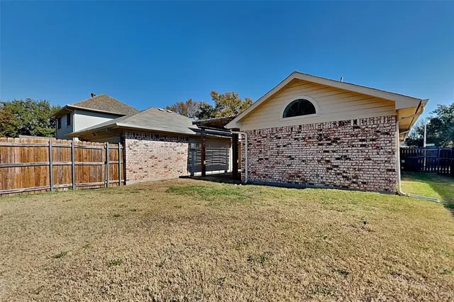 $2,225 | 6917 Wickliff Trail, Plano, TX 75023