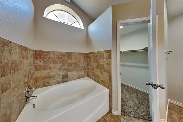 $2,225 | 6917 Wickliff Trail, Plano, TX 75023