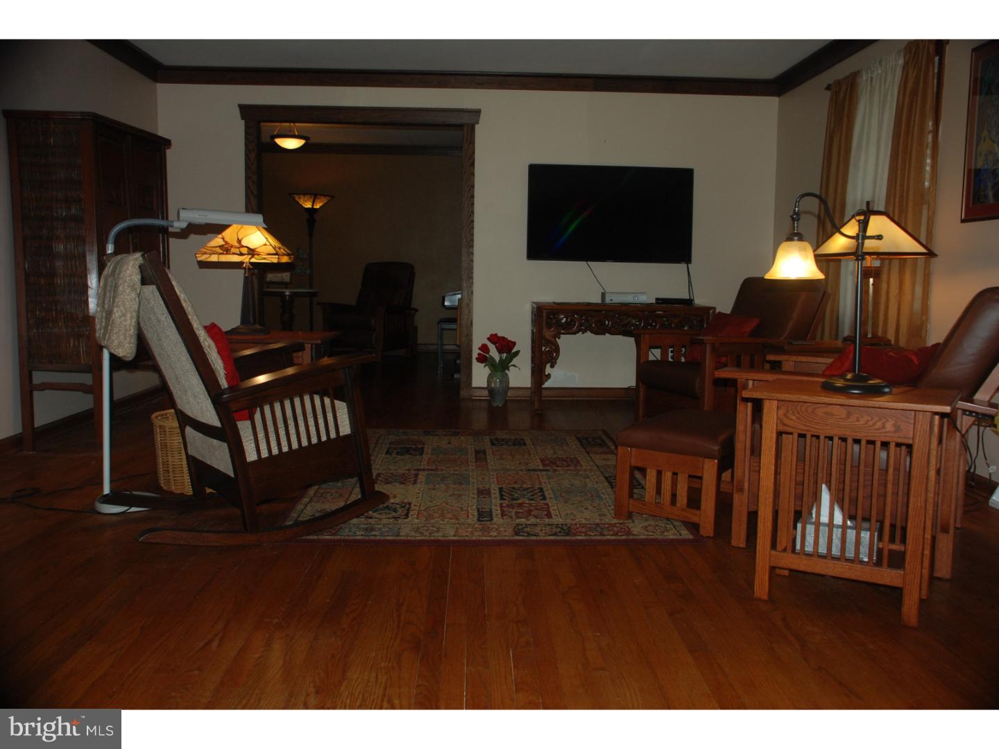 728 Fawn Road Newark, DE 19711 - Photo 7 of 25 Living Room