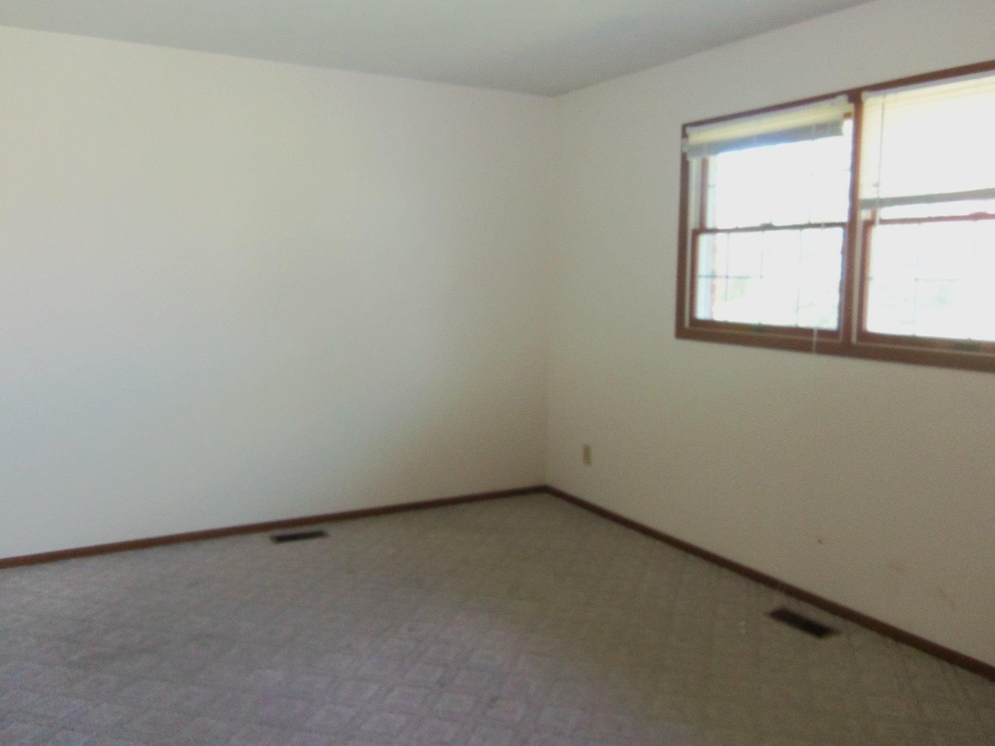 3223 Argonne Lane North Springfield, OH 45503 - Photo 14 of 20