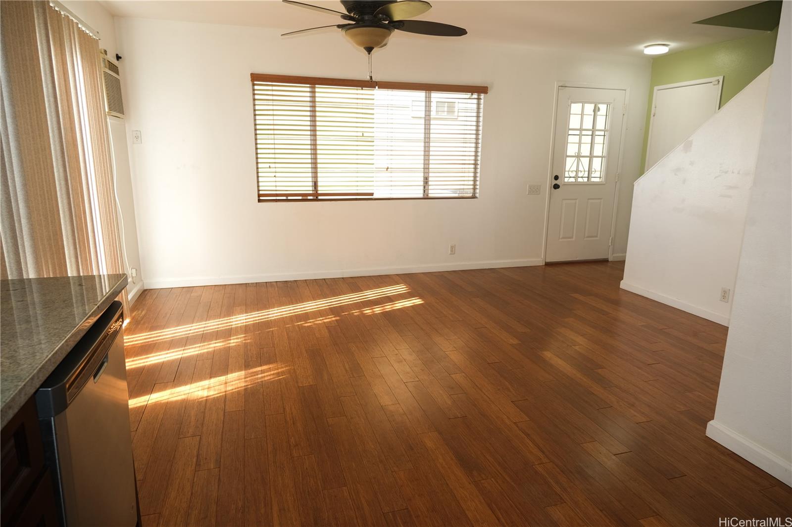 91-1020 Hoomaka Street, Unit 88 Ewa Beach, HI 96706 - Photo 4 of 22 a view of an empty room with a window