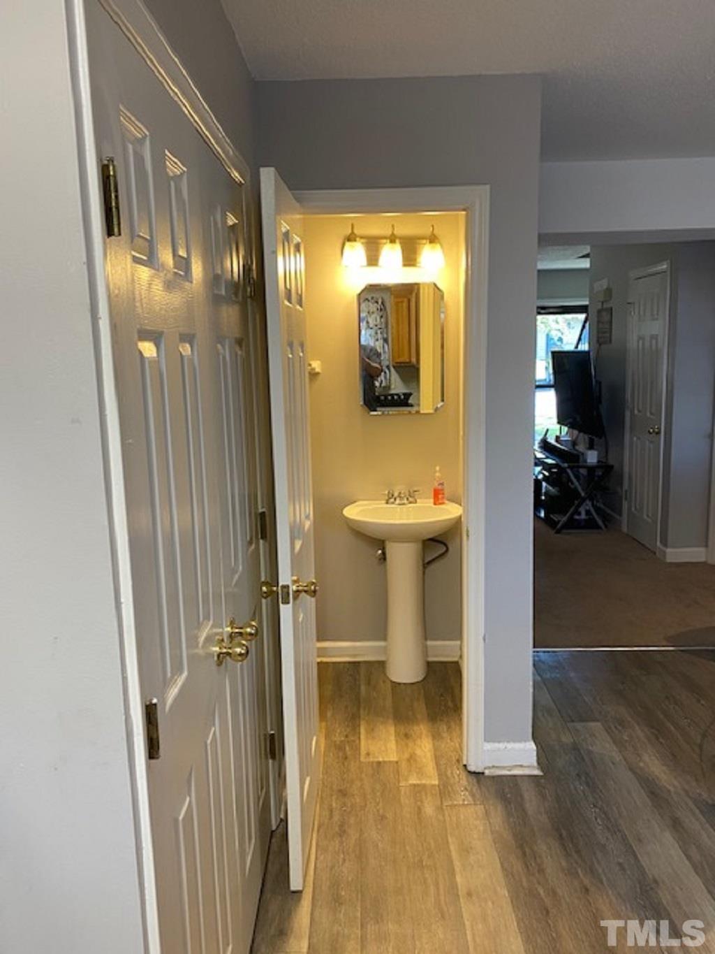 141 Jones Franklin Road, Unit H Raleigh, NC 27606 - Photo 20 of 36