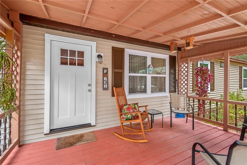 112 Magnolia Street Hawthorne, FL 32640 - Photo 7 of 41 a outdoor space with furniture