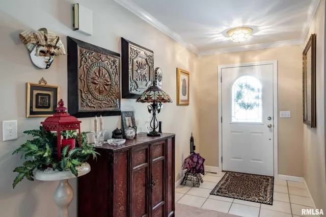 $325,000 | 805 New Day Way, Marion, IL 62959