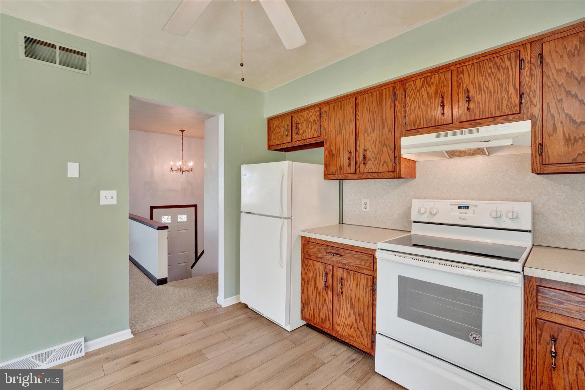 3490 Kingston Road York, PA 17402 - Photo 8 of 27 Gallery Image 8