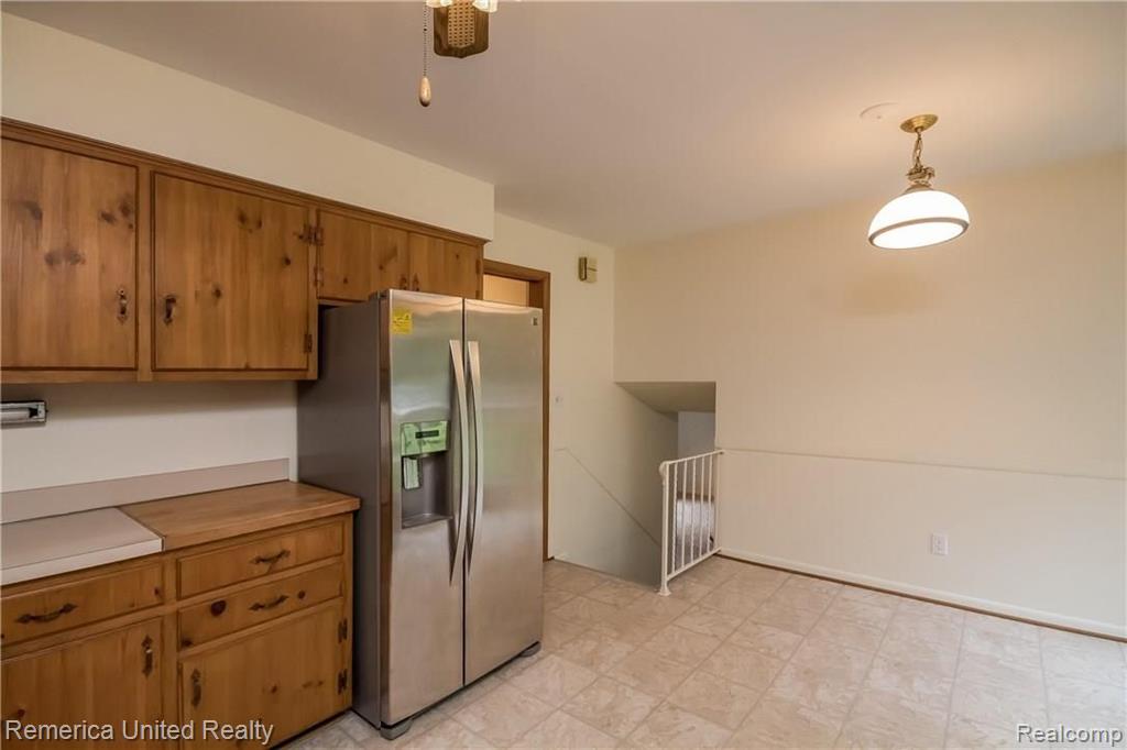 36203 Paddleford Road Farmington Hills, MI 48331 - Photo 15 of 42