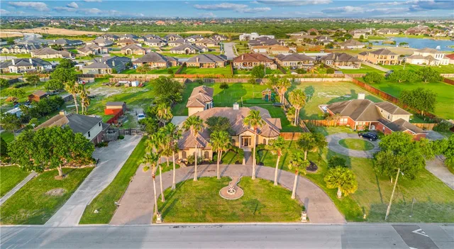 $875,000 | 5514 King Trail, Corpus Christi, TX 78414