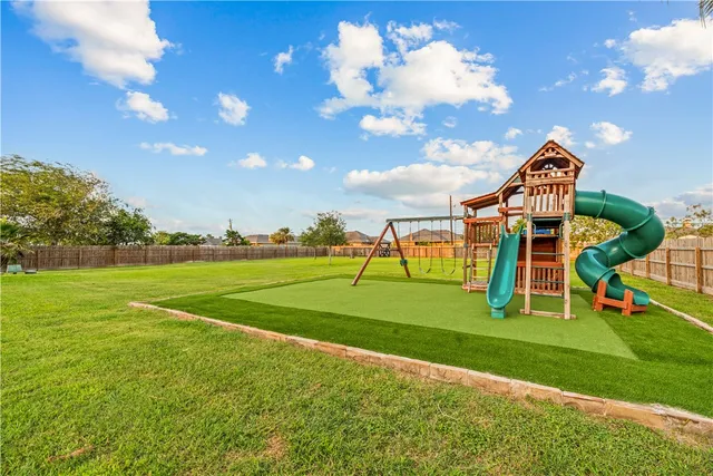 $875,000 | 5514 King Trail, Corpus Christi, TX 78414