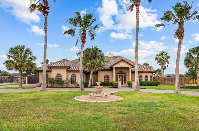 $875,000 | 5514 King Trail, Corpus Christi, TX 78414