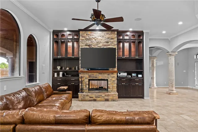 $875,000 | 5514 King Trail, Corpus Christi, TX 78414