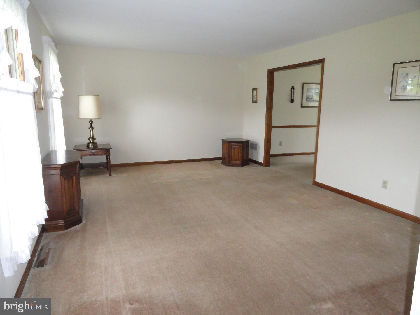 1824 Ridge Road Sellersville, PA 18960 - Photo 14 of 25 Living Room