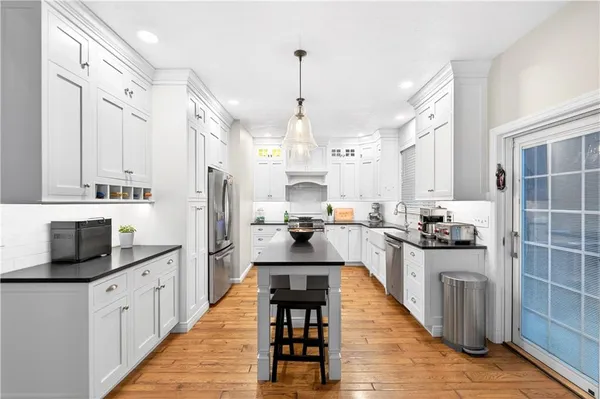 $550,000 | 220 Zimmer Lane, Waynesburg, PA 15370