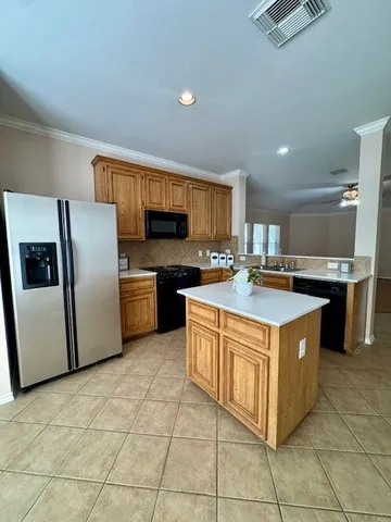 $2,650 | 1646 Martin Lake Drive, Richmond, TX 77406