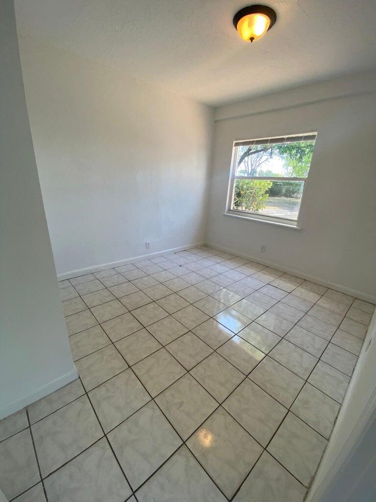 515 Putnam Road West Palm Beach, FL 33405 - Photo 9 of 9 20240503192626718714000000-o