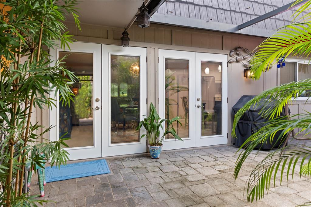 3714 Carrollbrook Road Tampa, FL 33618 - Photo 3 of 56 Gallery Image 3