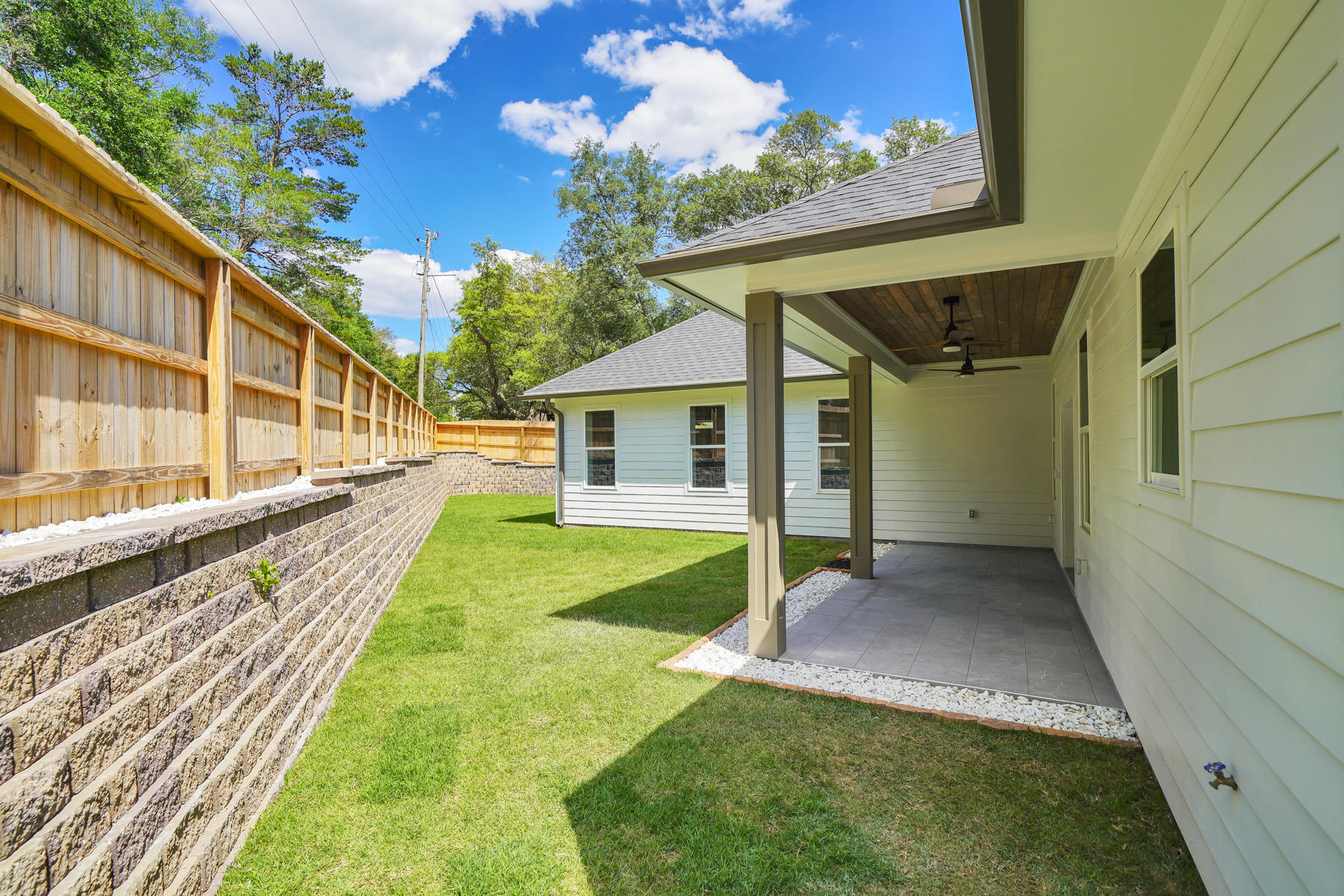 156 Eldredge Road Fort Walton Beach, FL 32547 - Photo 23 of 49 Back porch