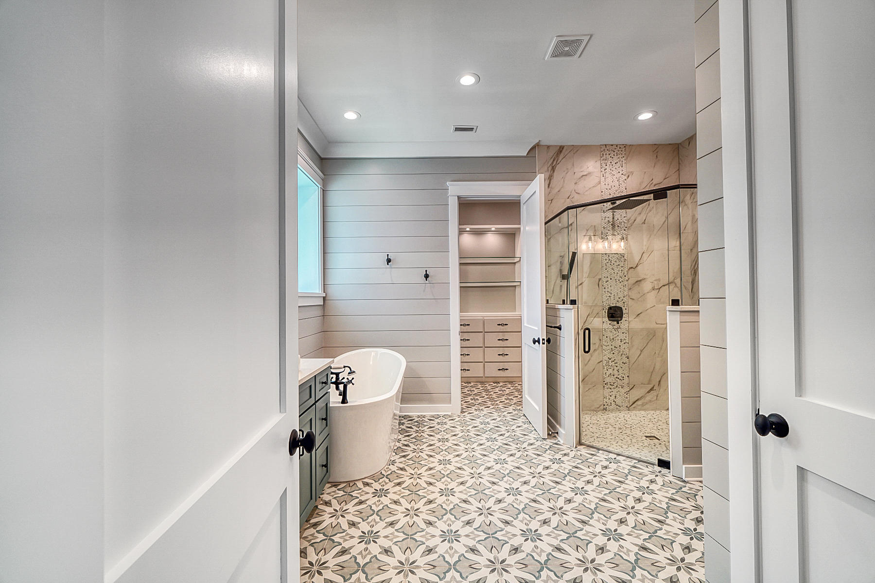 156 Eldredge Road Fort Walton Beach, FL 32547 - Photo 30 of 49 Master bath