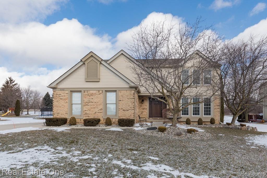2392 Pleasant View Drive Rochester Hills, MI 48306 - Photo 1 of 39