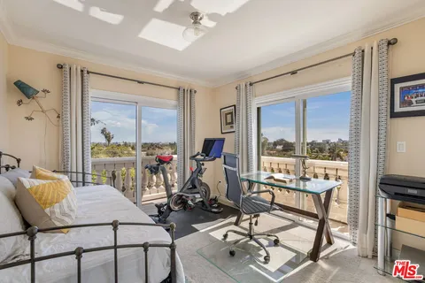 $1,399,000 | 1838 Westholme Avenue, Unit PH3, Los Angeles, CA 90025