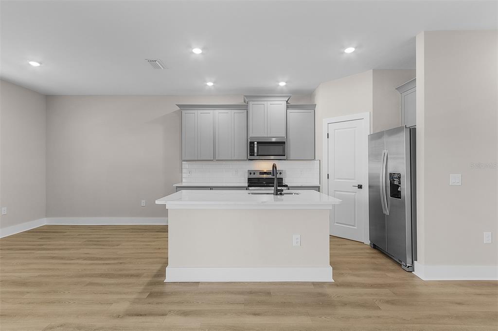 2426 Hiers Road Dover, FL 33527 - Photo 5 of 8