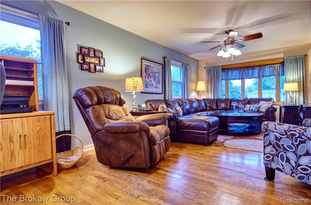 2338 Howe Road Burton, MI 48519 - Photo 19 of 67 _DSC0466_7_8.jpg