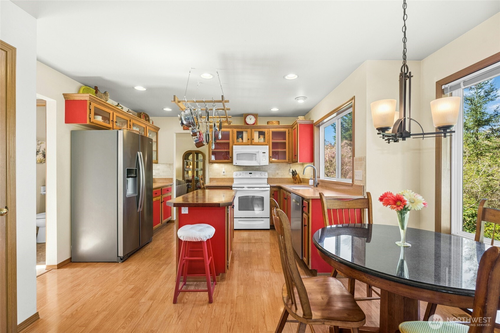 4037 Stohlton Road Southeast Port Orchard, WA 98366 - Photo 13 of 36 Gallery Image 13