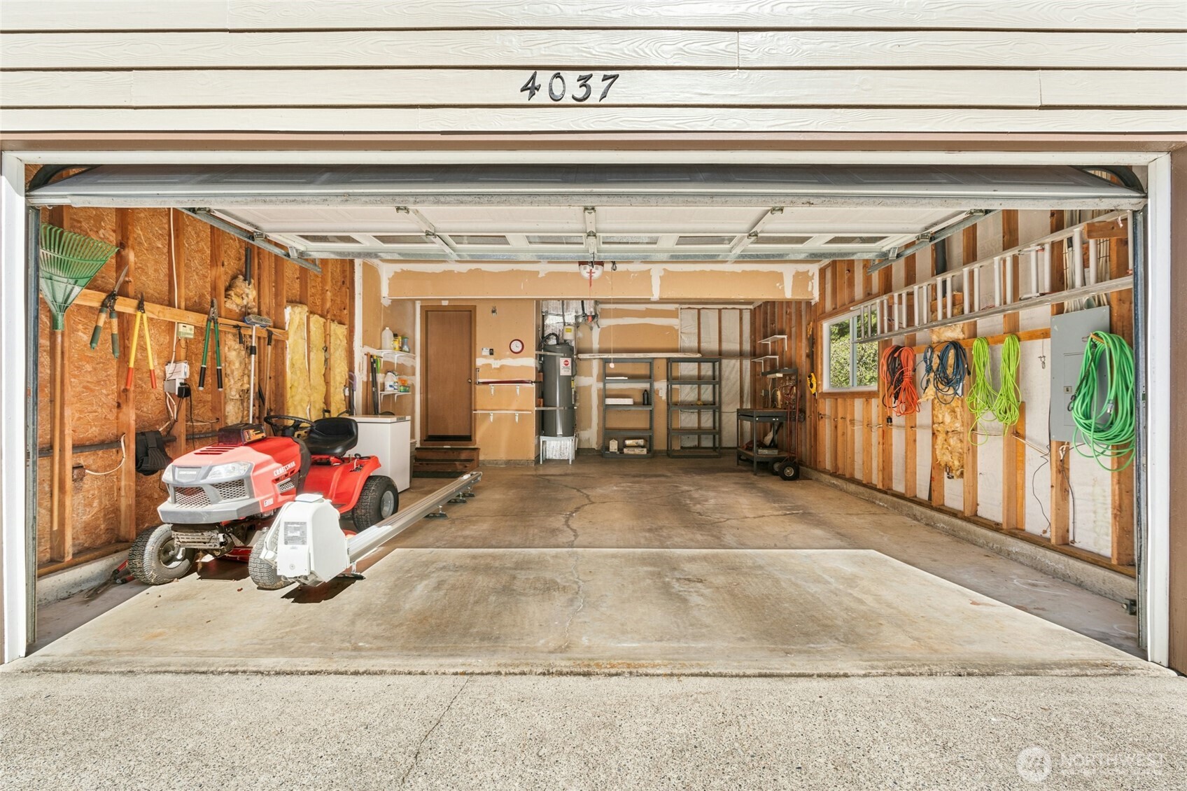 4037 Stohlton Road Southeast Port Orchard, WA 98366 - Photo 31 of 36 Gallery Image 31