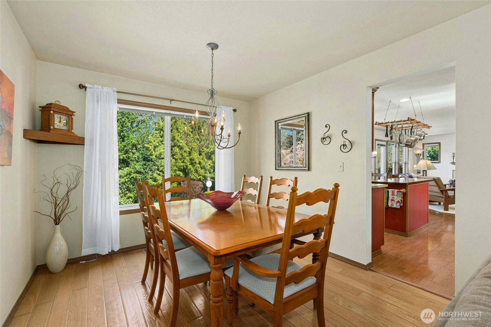 4037 Stohlton Road Southeast Port Orchard, WA 98366 - Photo 9 of 36 Gallery Image 9