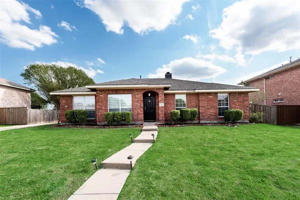 $469,000 | 506 Pecos Path Drive, Murphy, TX 75094