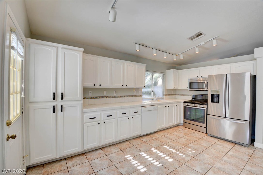25 Rue De Parc Henderson, NV 89074 - Photo 15 of 38