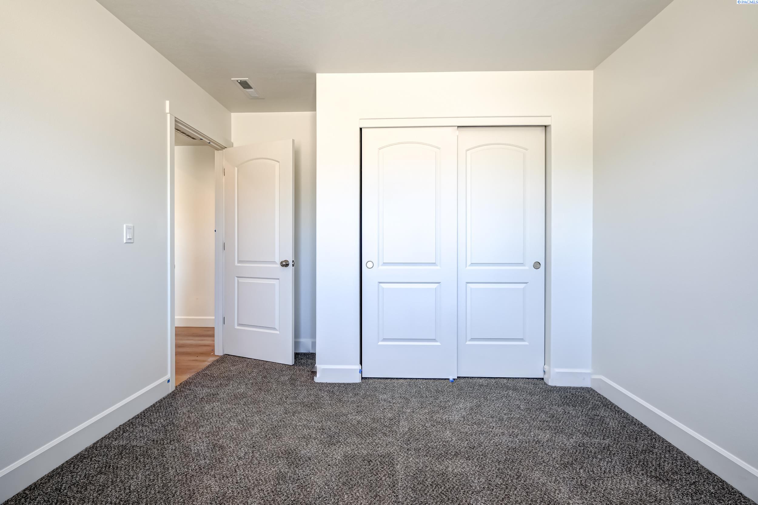 1804 Kendall Road Benton City, WA 99320 - Photo 15 of 25 Gallery Image 15