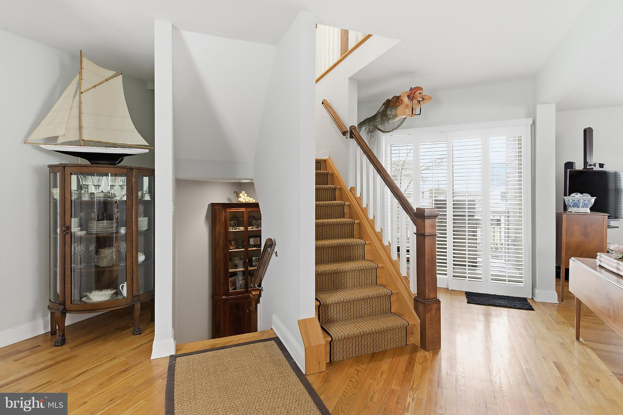 33 Sands Point Road Waretown, NJ 08758 - Photo 31 of 79 Inviting entryway with nautical charm.