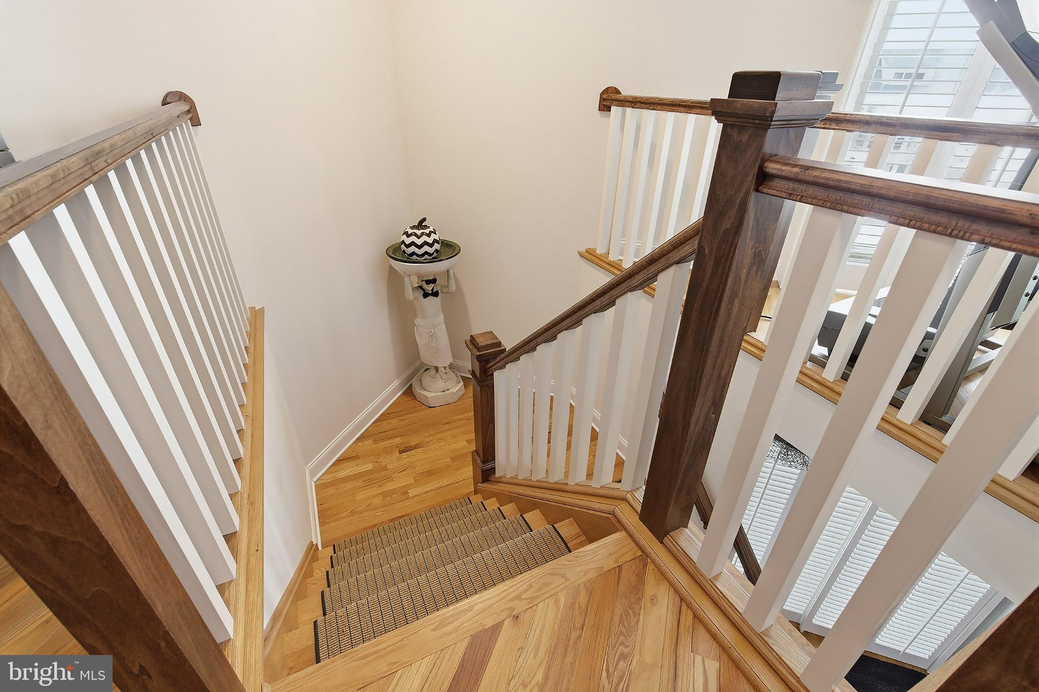 33 Sands Point Road Waretown, NJ 08758 - Photo 44 of 79 Elegant staircase with warm wooden accents.