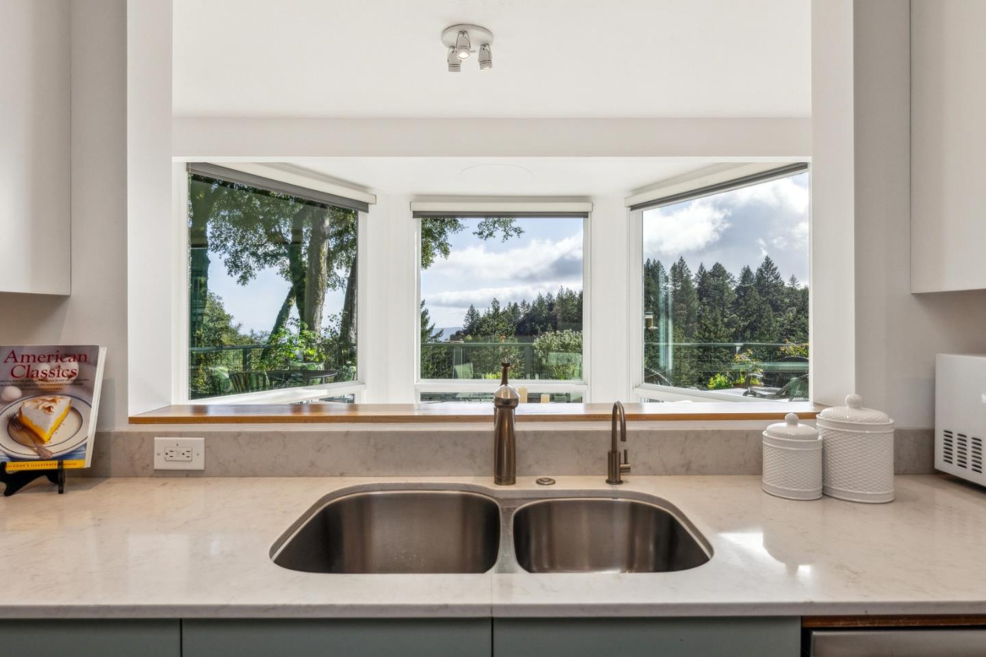 200 Oak Ridge Road Los Gatos, CA 95033 - Photo 13 of 46 Gallery Image 13