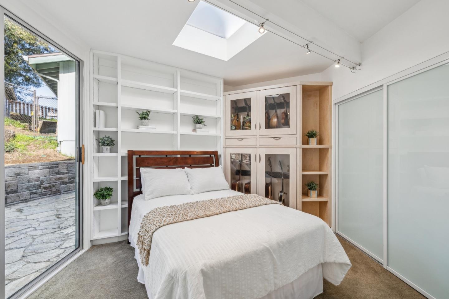 200 Oak Ridge Road Los Gatos, CA 95033 - Photo 20 of 46 Gallery Image 20