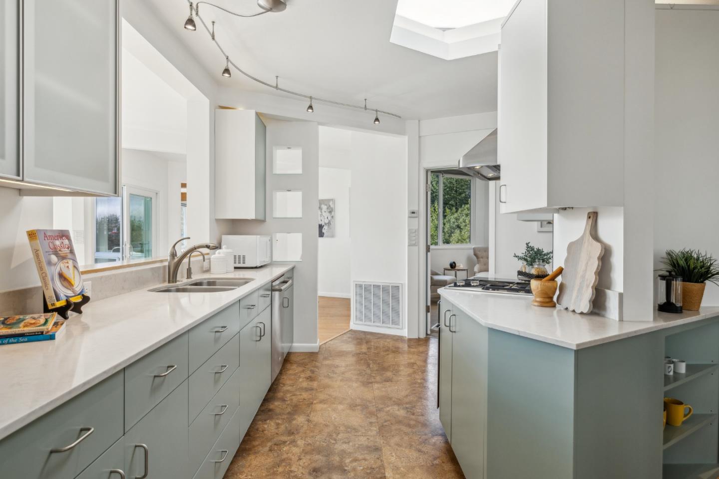 200 Oak Ridge Road Los Gatos, CA 95033 - Photo 27 of 46 Gallery Image 27