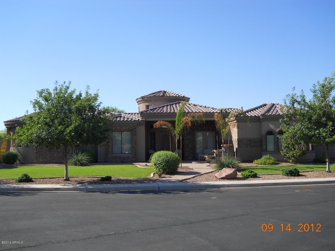 2741 East Blue Ridge Way Chandler, AZ 85249 - Photo 1 of 9 Front of home