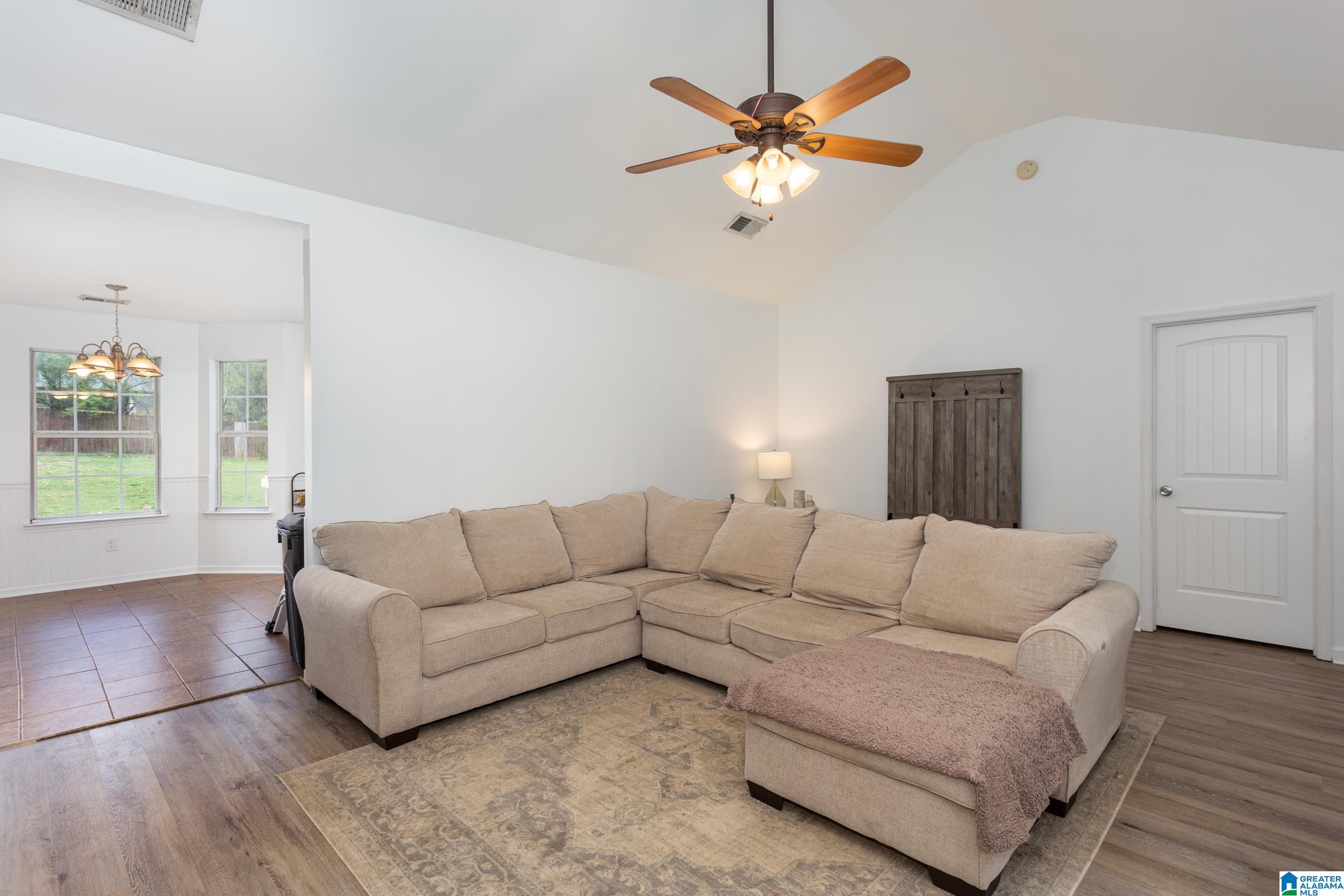 558 Whittaker Place Leeds, AL 35094 - Photo 5 of 34