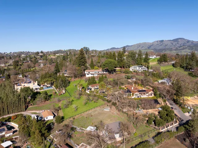$2,790,000 | 670 Logan Lane, Danville, CA 94526