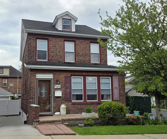 $1,228,888 | 202-02 36th Avenue | Auburndale