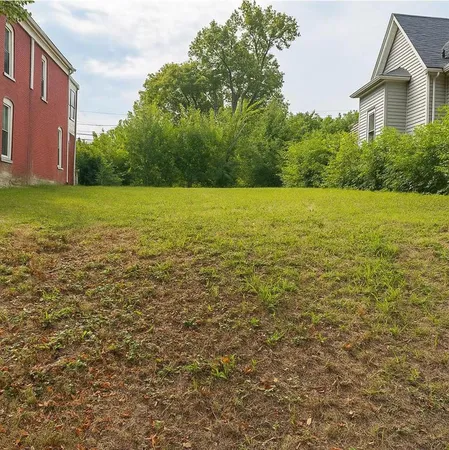 $8,000 | 812 Elmwood Avenue, Kansas City, MO 64124