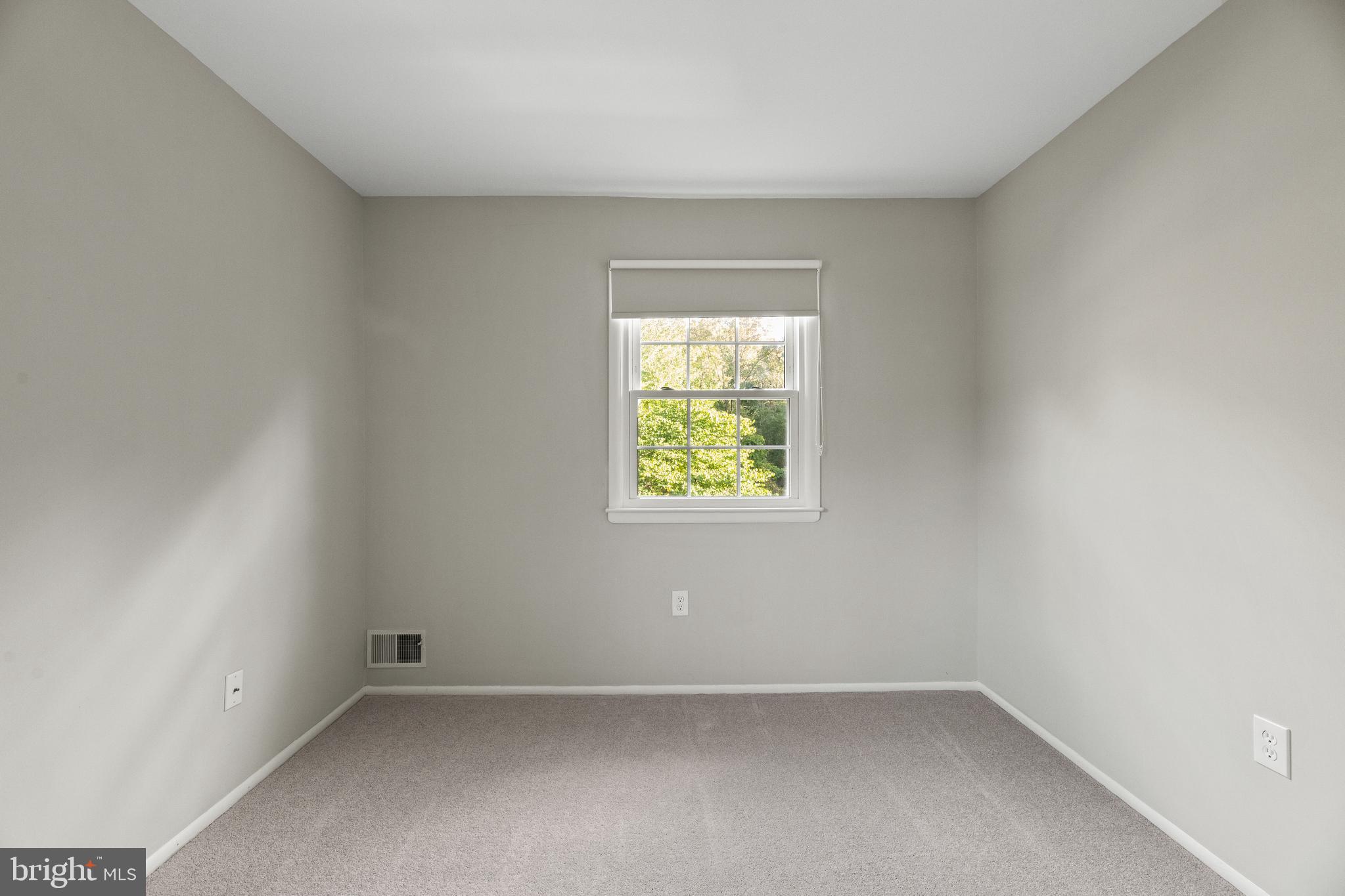 312 Stonegate Drive Silver Spring, MD 20905 - Photo 26 of 37